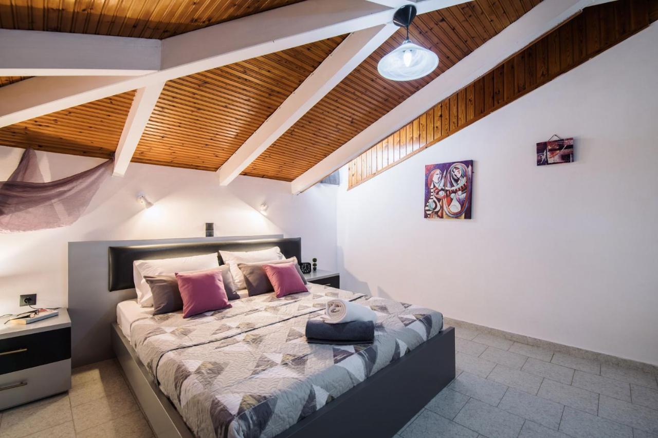 Villa Corali Apartments Sea Breath & Pool Amoudi Ngoại thất bức ảnh